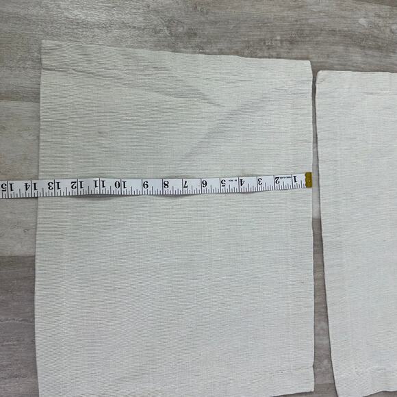 Pottery Barn Placemats Set of 2 - Picture 3 of 4